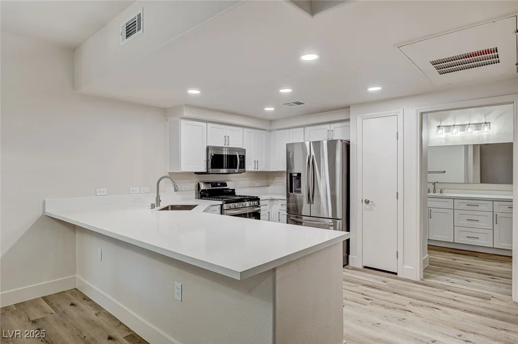 3400 Cabana, Las Vegas, NV 89122