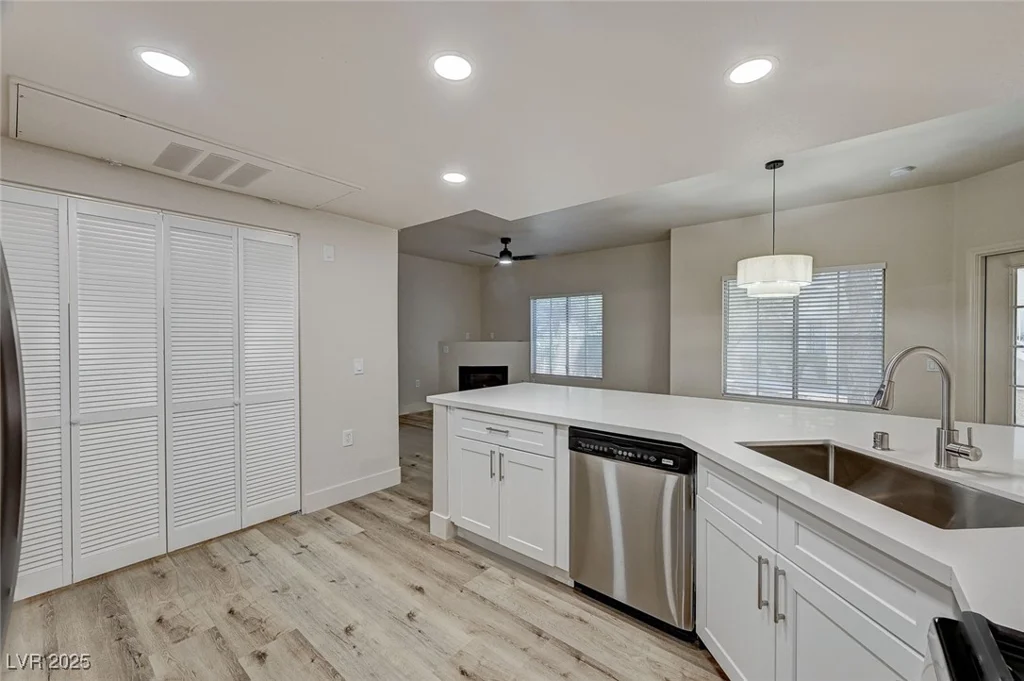 3400 Cabana, Las Vegas, NV 89122