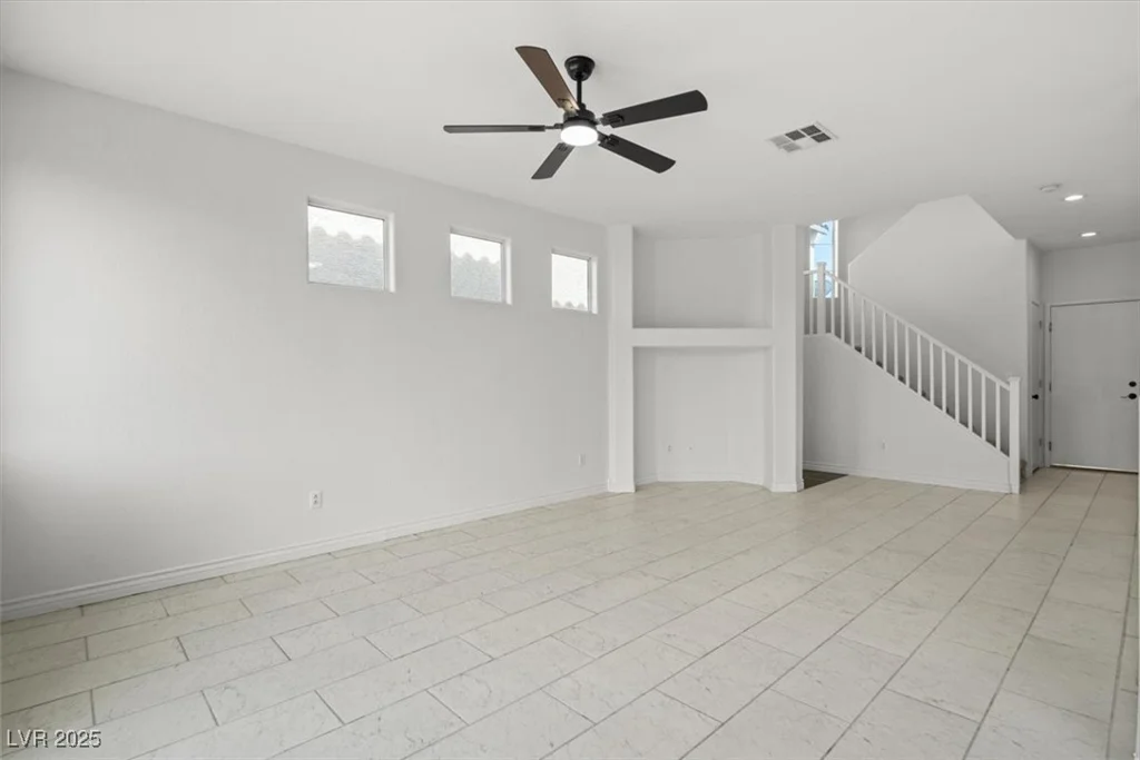 10642 Dawns Mist, Las Vegas, NV 89129