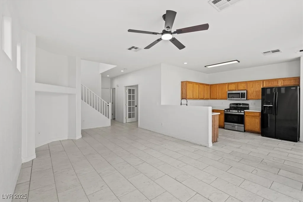 10642 Dawns Mist, Las Vegas, NV 89129