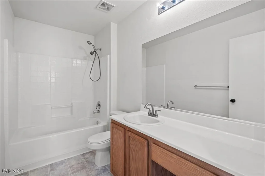 10642 Dawns Mist, Las Vegas, NV 89129