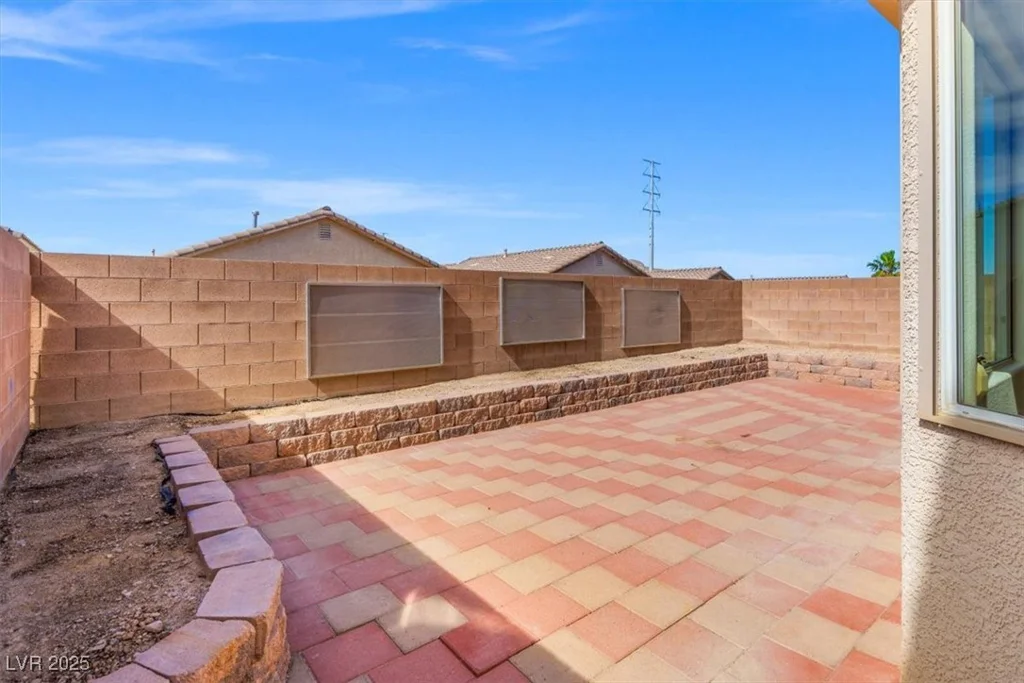 10642 Dawns Mist, Las Vegas, NV 89129