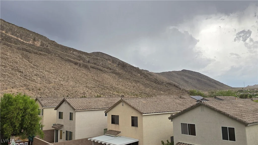 10642 Dawns Mist, Las Vegas, NV 89129