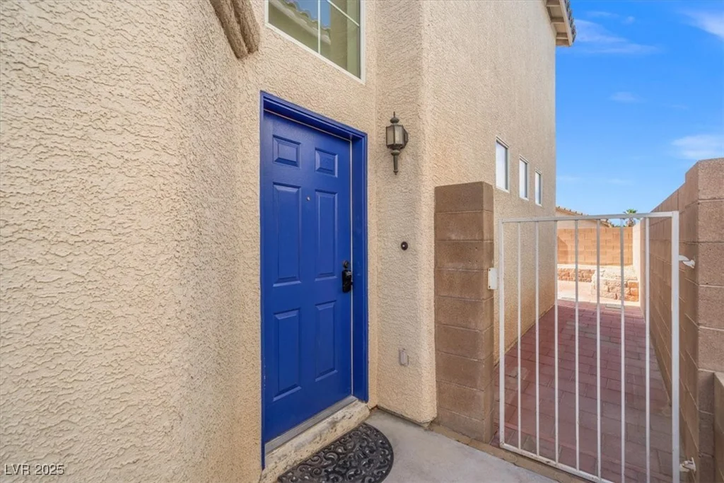 10642 Dawns Mist, Las Vegas, NV 89129