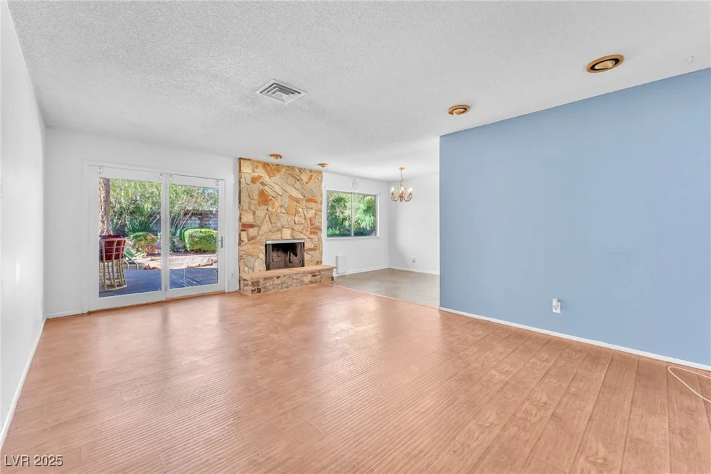 3158 La Luna, Henderson, NV 89014