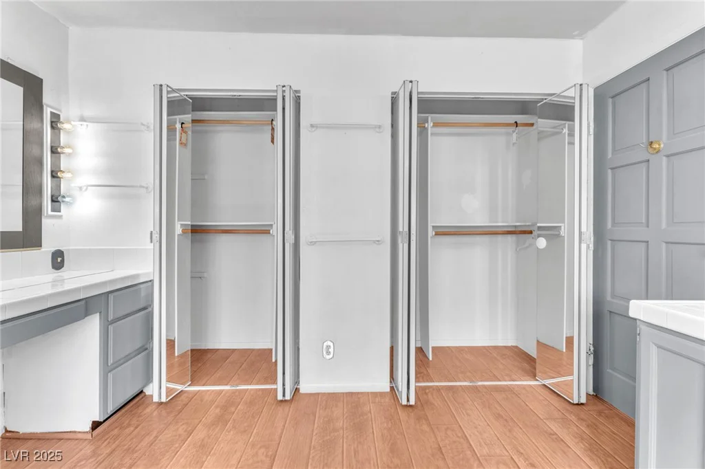 3158 La Luna, Henderson, NV 89014