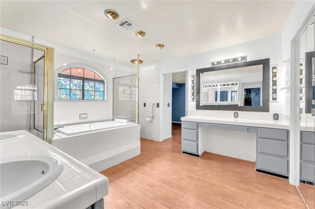3158 La Luna, Henderson, NV 89014