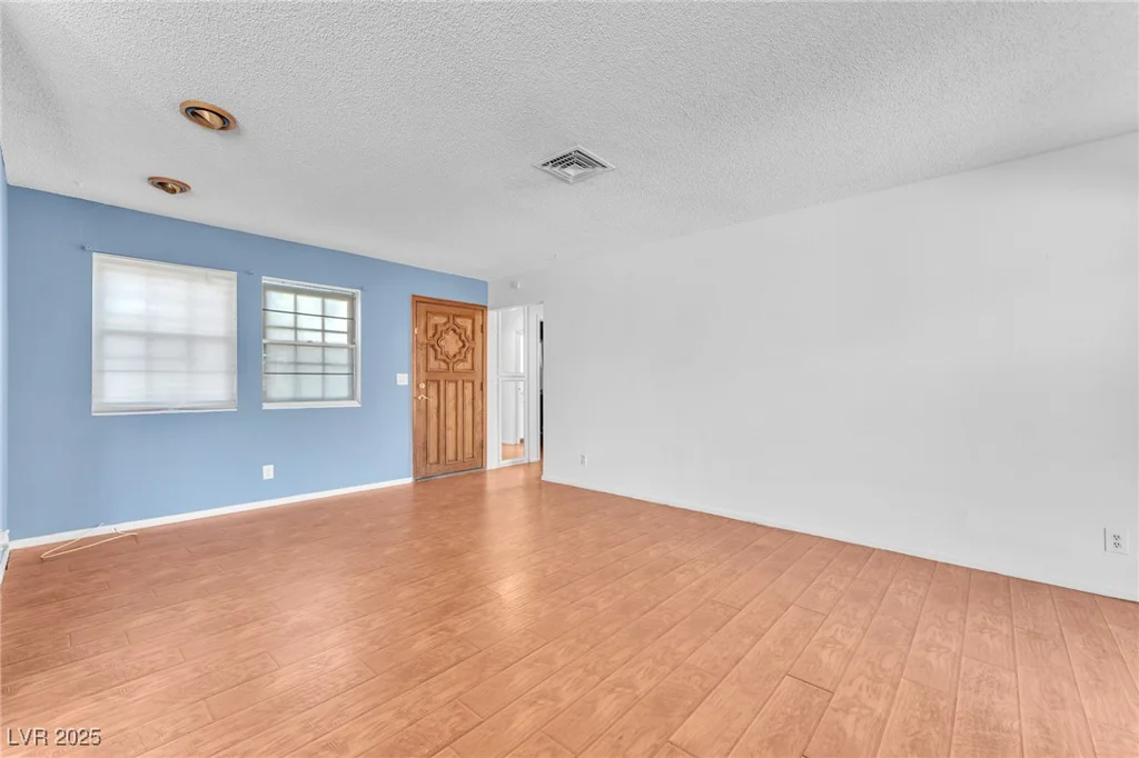 3158 La Luna, Henderson, NV 89014