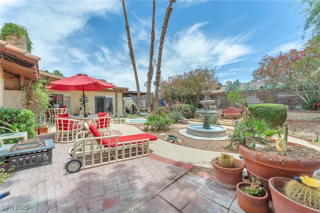 3158 La Luna, Henderson, NV 89014