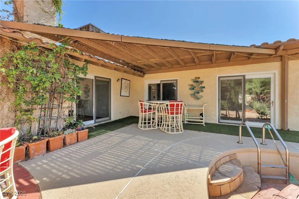 3158 La Luna, Henderson, NV 89014