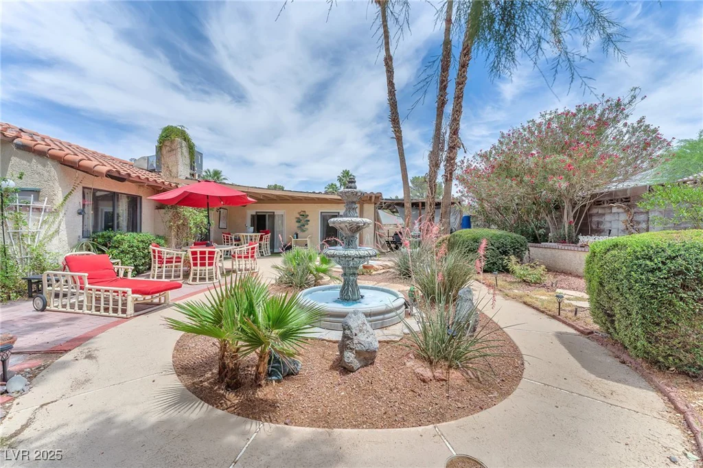 3158 La Luna, Henderson, NV 89014