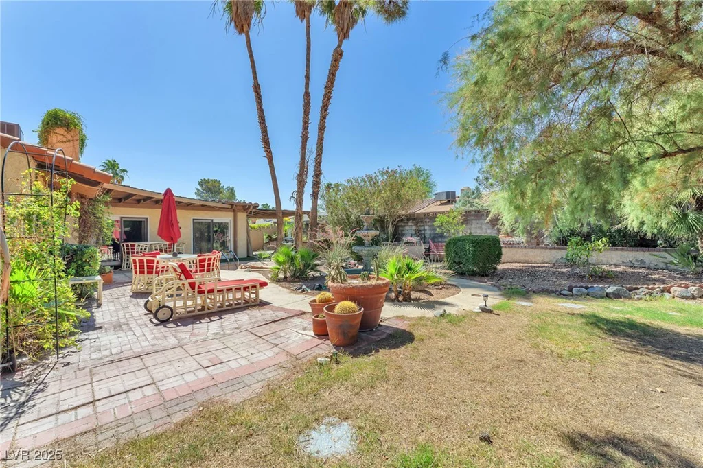 3158 La Luna, Henderson, NV 89014