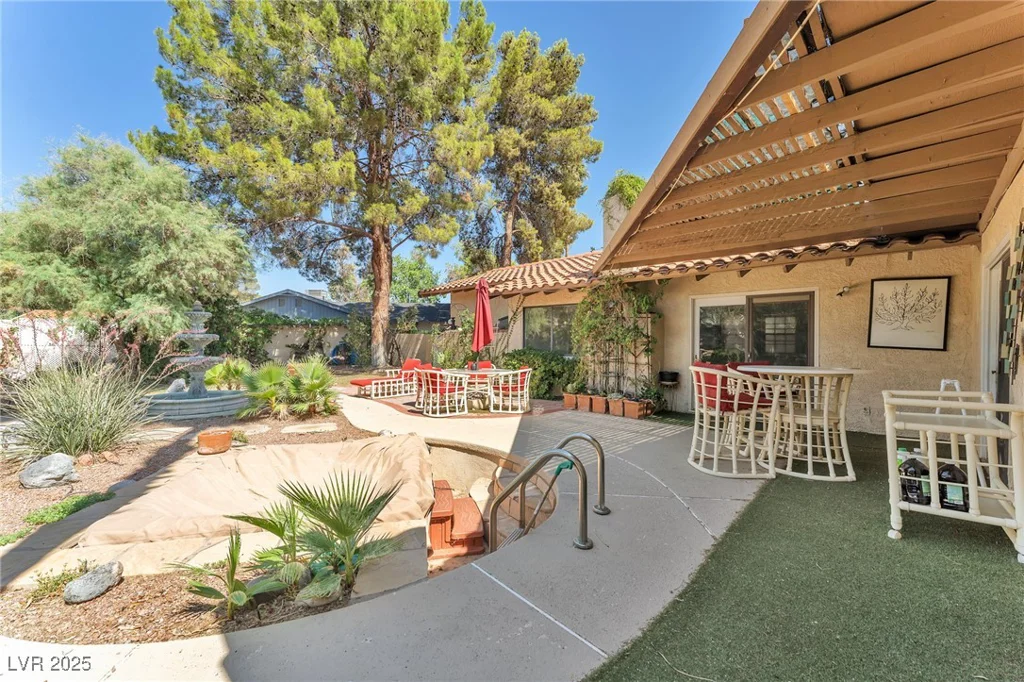 3158 La Luna, Henderson, NV 89014