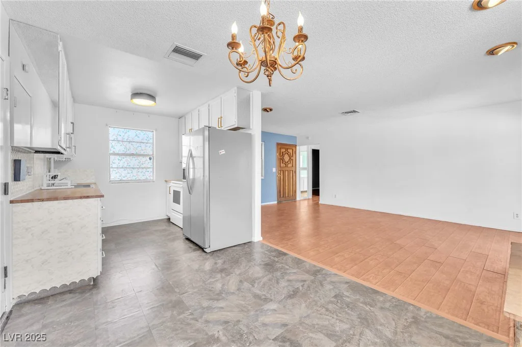 3158 La Luna, Henderson, NV 89014