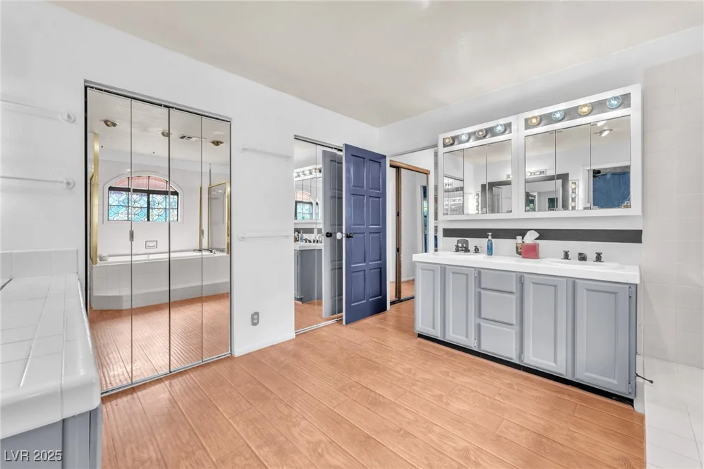3158 La Luna, Henderson, NV 89014