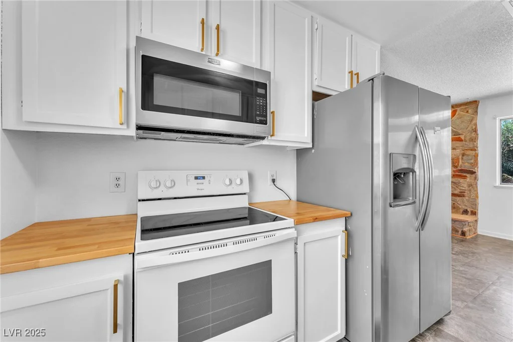 3158 La Luna, Henderson, NV 89014