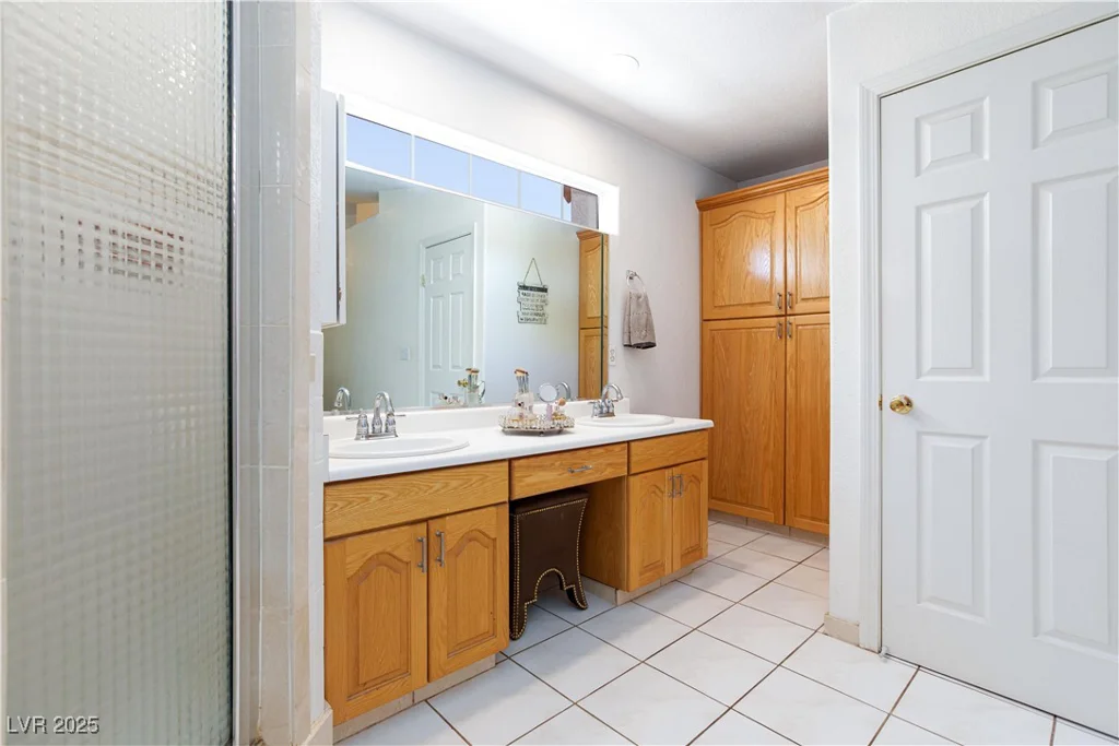 905 White Thunder, Henderson, NV 89002