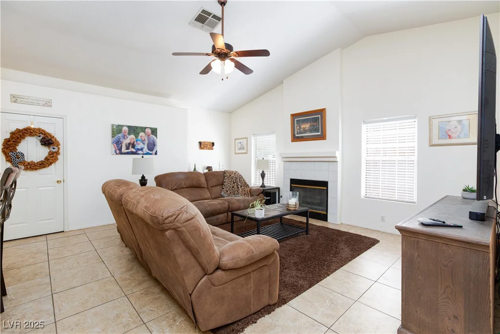 905 White Thunder, Henderson, NV 89002