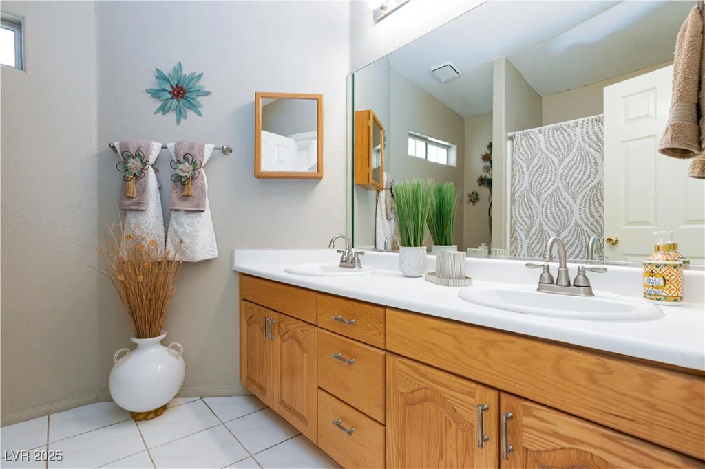 905 White Thunder, Henderson, NV 89002