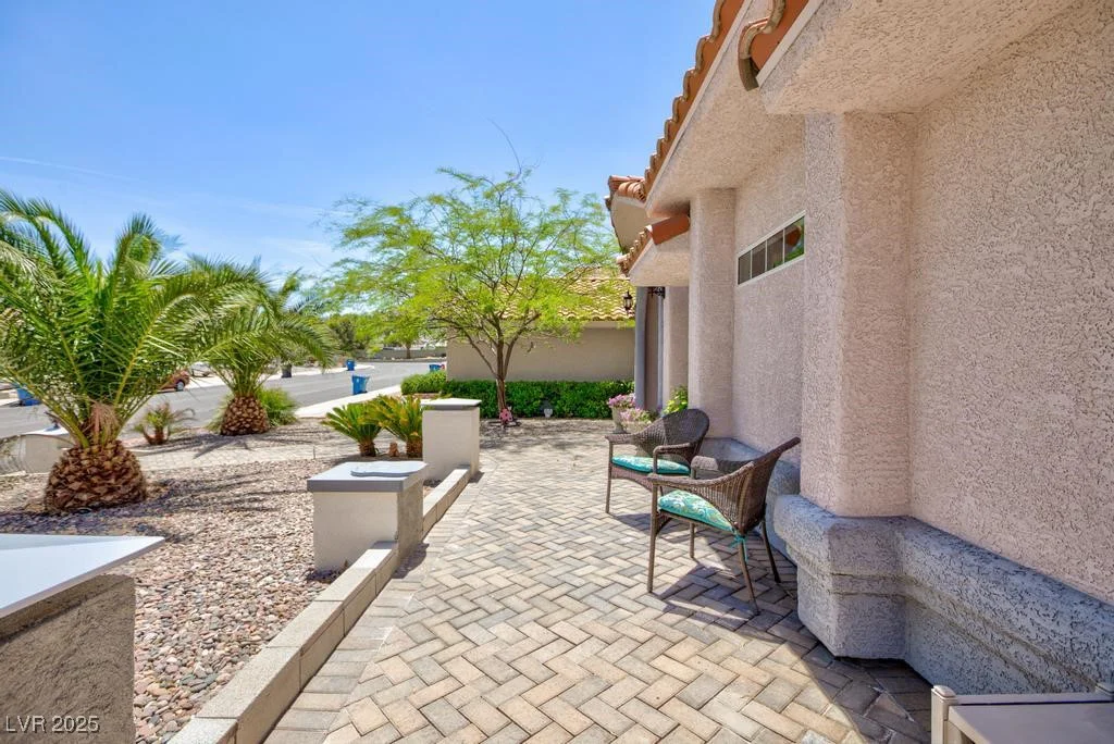 905 White Thunder, Henderson, NV 89002