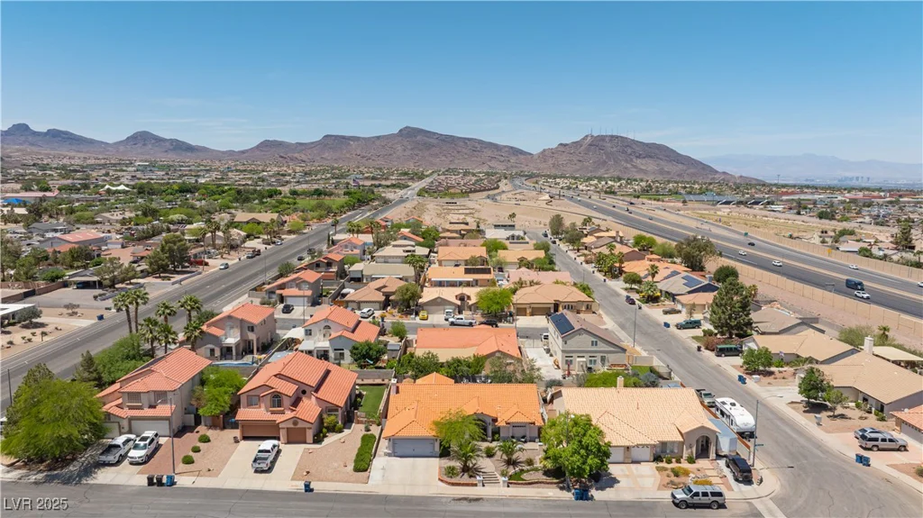 905 White Thunder, Henderson, NV 89002