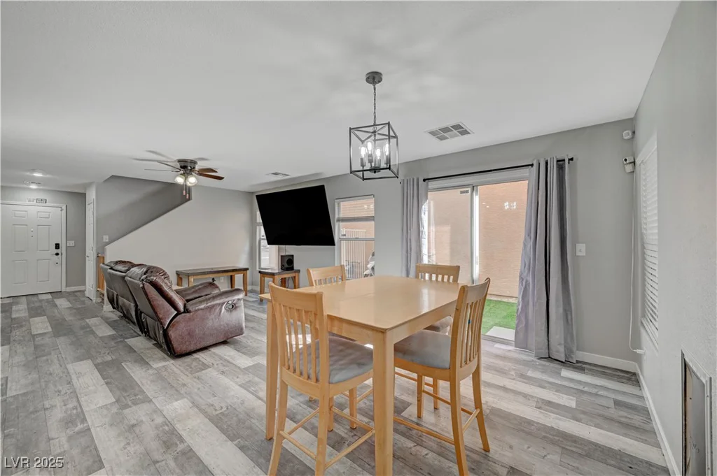 687 Porchtown, Las Vegas, NV 89183
