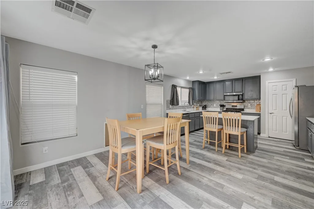 687 Porchtown, Las Vegas, NV 89183