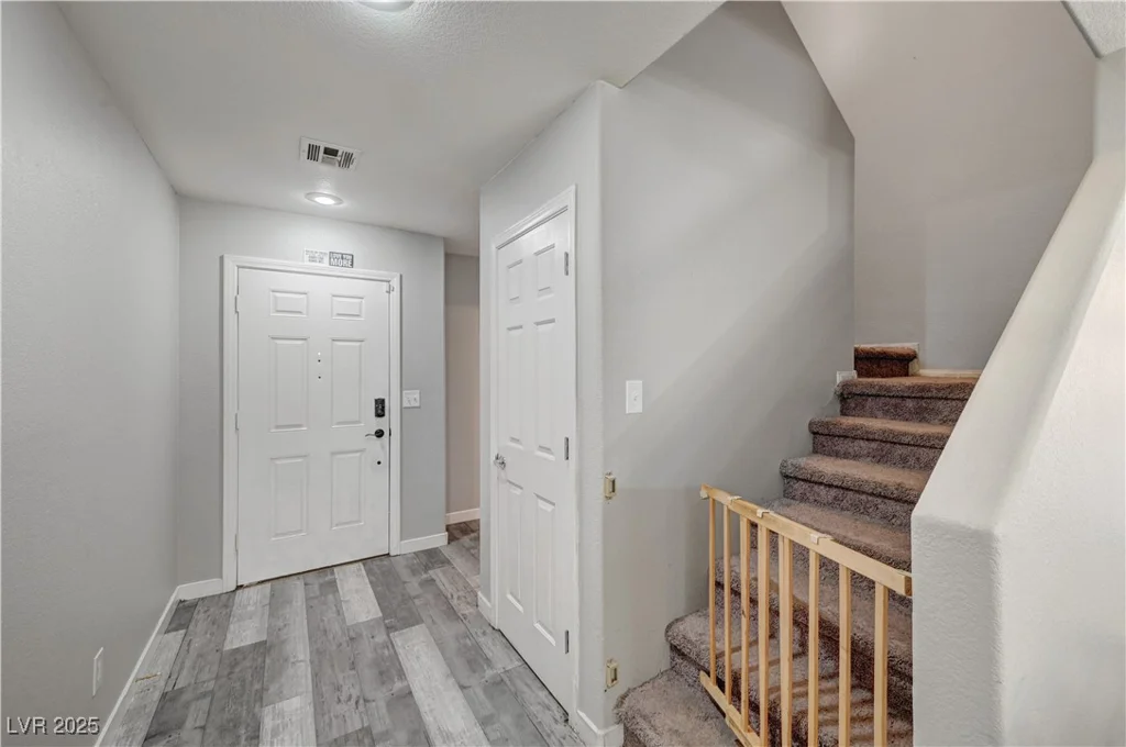 687 Porchtown, Las Vegas, NV 89183