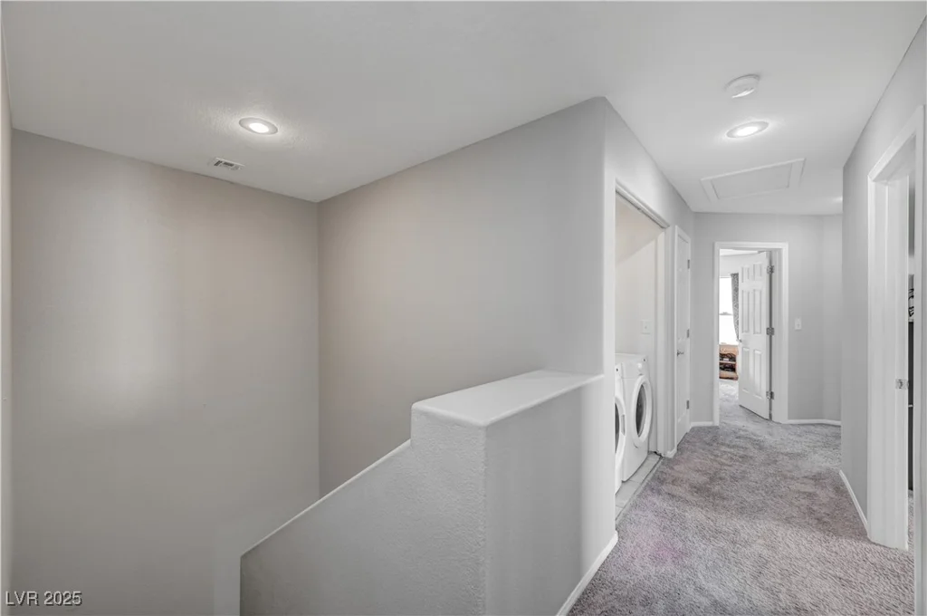 687 Porchtown, Las Vegas, NV 89183