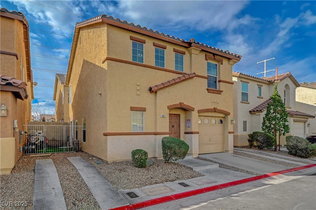 687 Porchtown, Las Vegas, NV 89183