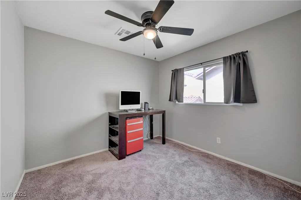 687 Porchtown, Las Vegas, NV 89183