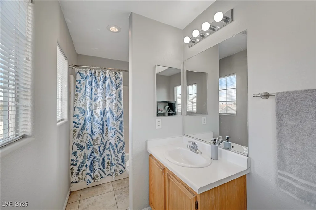 687 Porchtown, Las Vegas, NV 89183