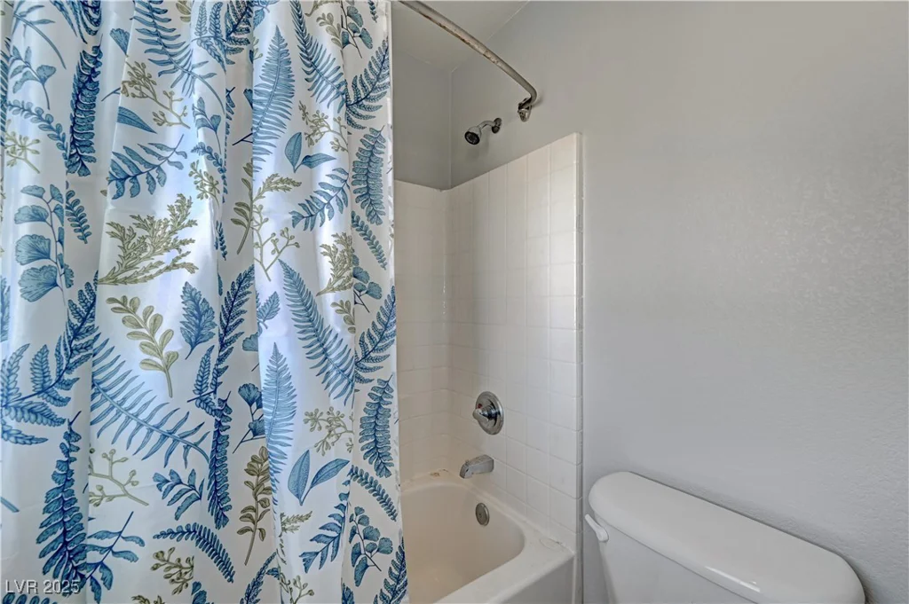 687 Porchtown, Las Vegas, NV 89183