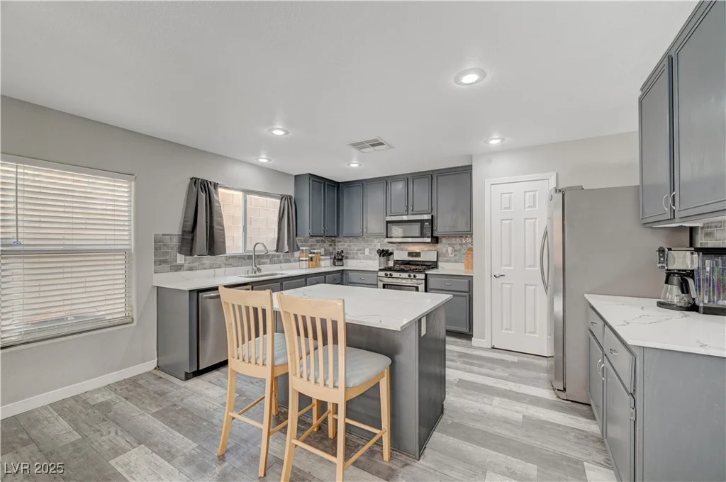 687 Porchtown, Las Vegas, NV 89183