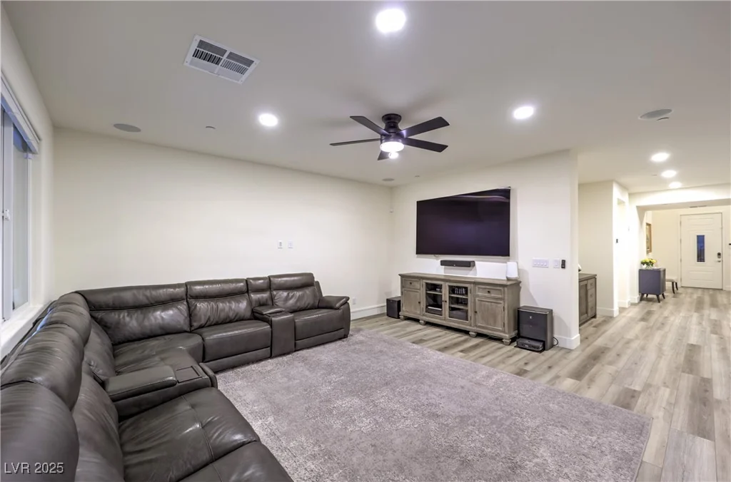 5328 Hickory Tree, Las Vegas, NV 89149