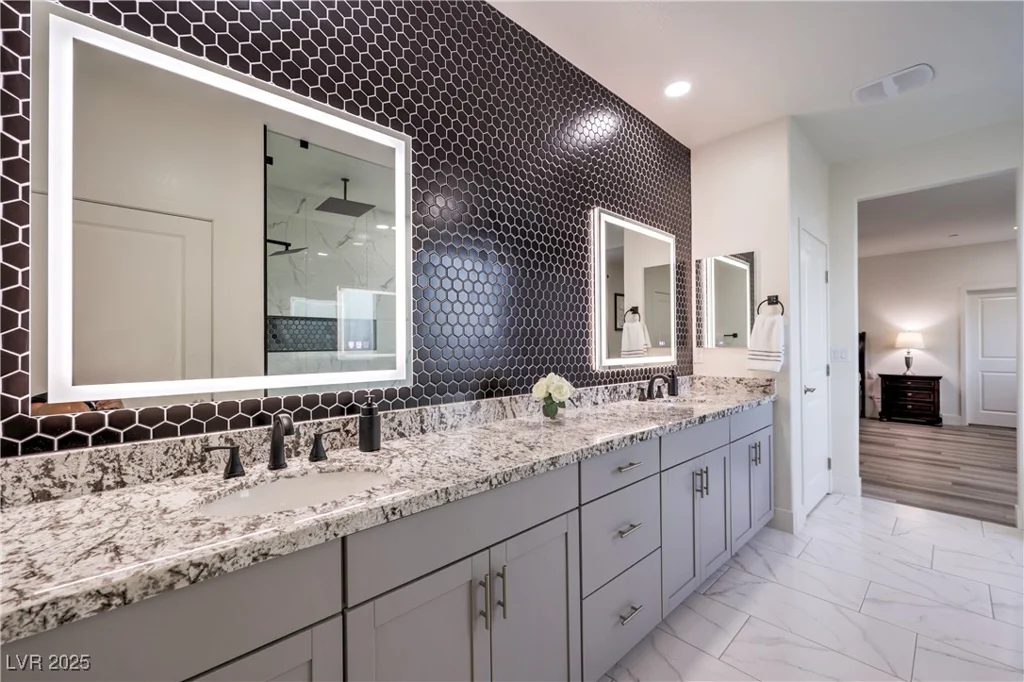 5328 Hickory Tree, Las Vegas, NV 89149