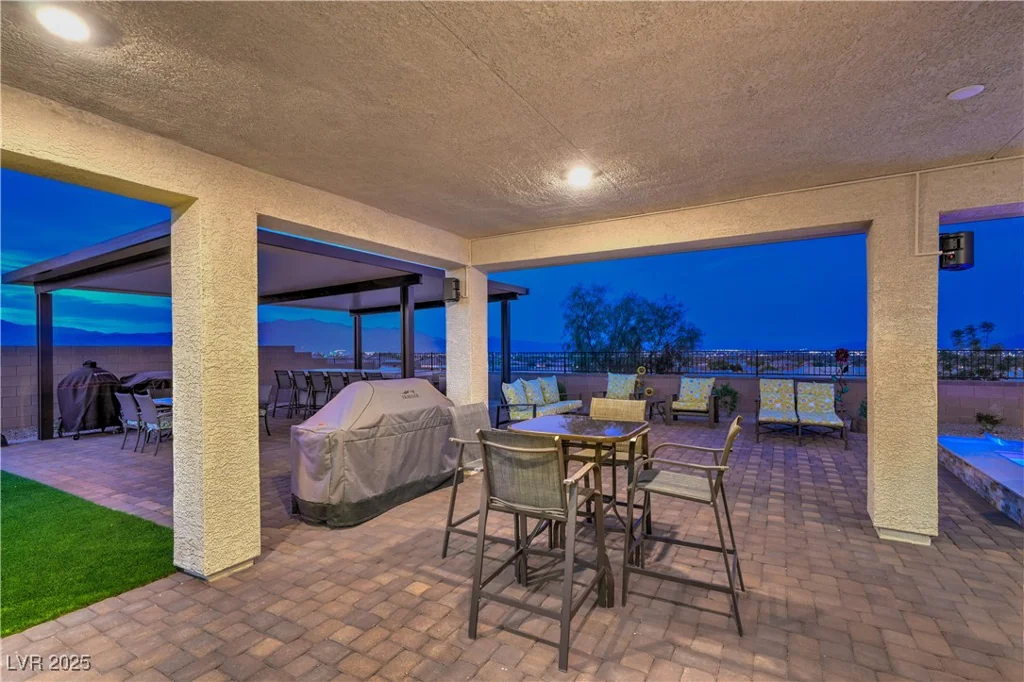 5328 Hickory Tree, Las Vegas, NV 89149