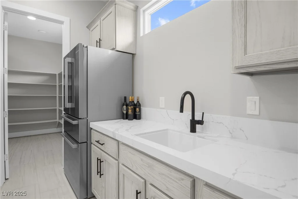 9475 Rosada, Las Vegas, NV 89149