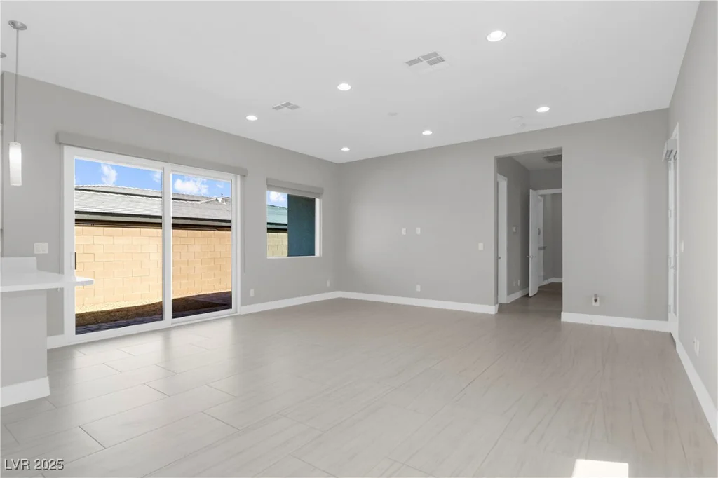 9475 Rosada, Las Vegas, NV 89149