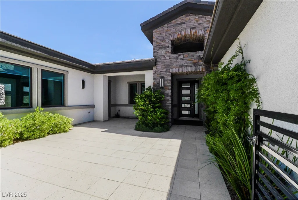 9475 Rosada, Las Vegas, NV 89149