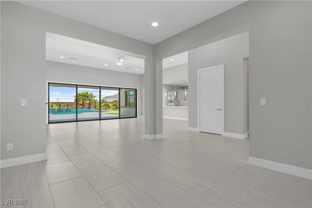 9475 Rosada, Las Vegas, NV 89149