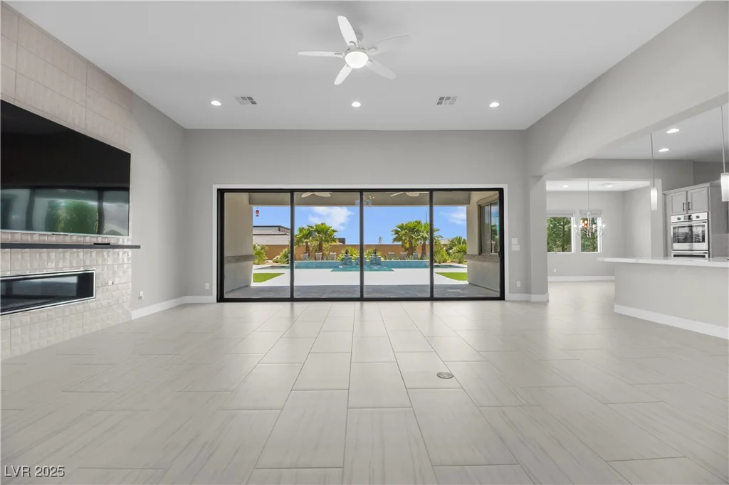 9475 Rosada, Las Vegas, NV 89149