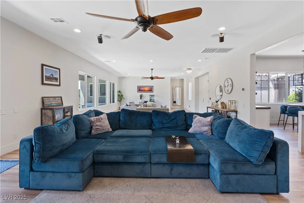 7289 Sea Anchor, Las Vegas, NV 89131