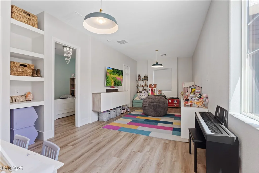 7289 Sea Anchor, Las Vegas, NV 89131