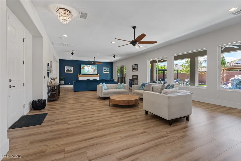 7289 Sea Anchor, Las Vegas, NV 89131
