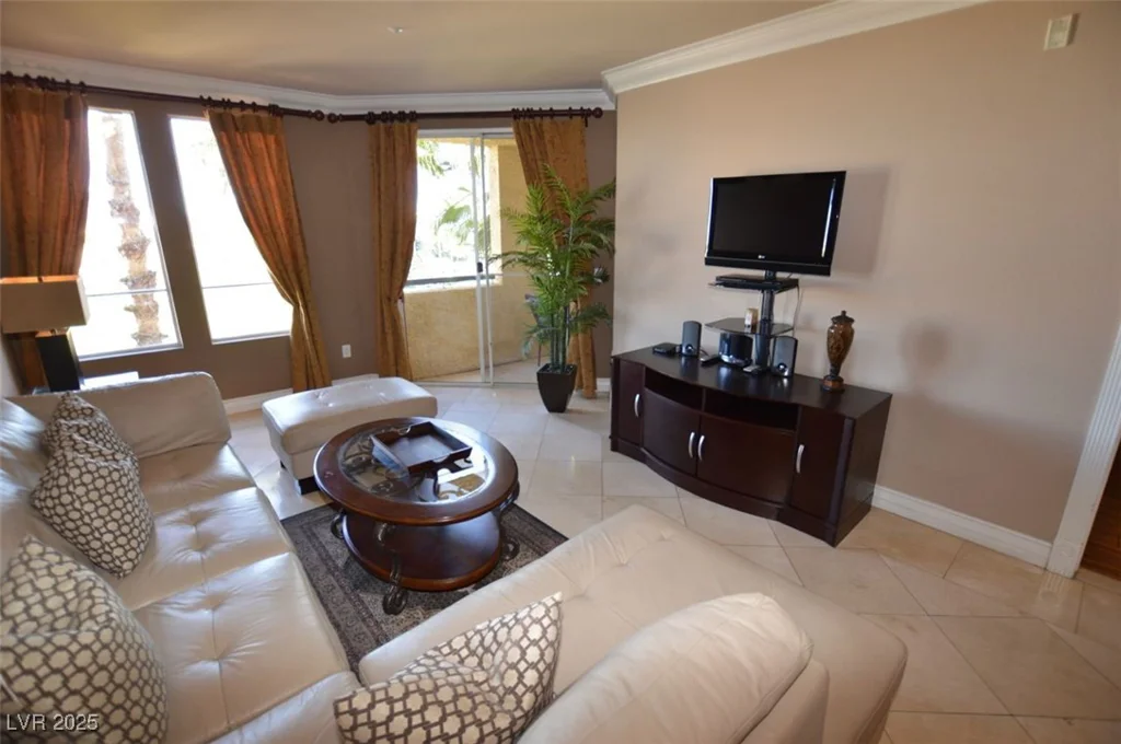 270 Flamingo, Las Vegas, NV 89169