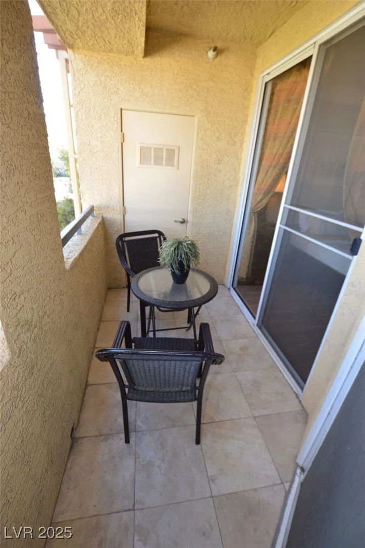270 Flamingo, Las Vegas, NV 89169