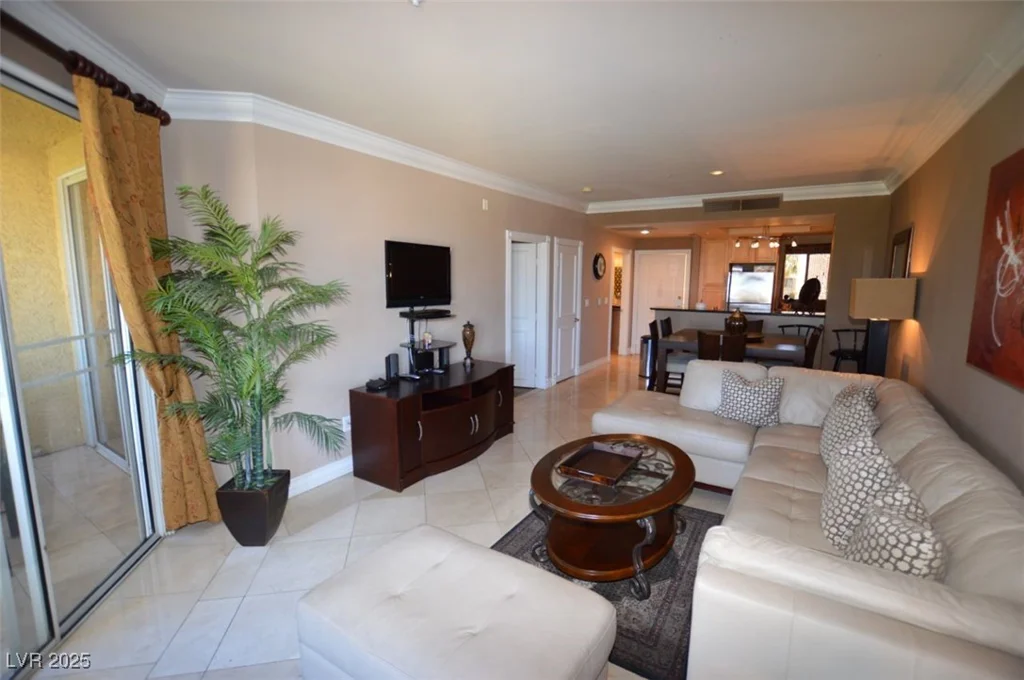 270 Flamingo, Las Vegas, NV 89169