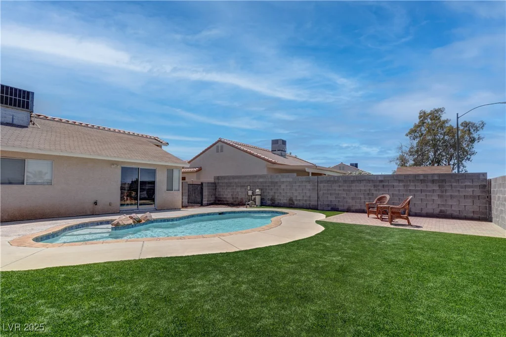 394 Lombardy, Henderson, NV 89015