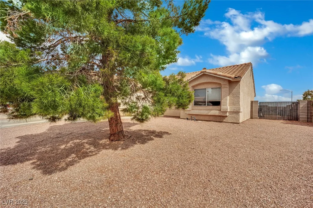 394 Lombardy, Henderson, NV 89015